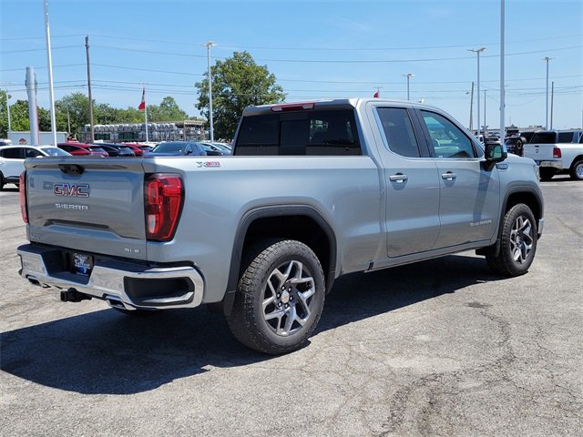 New 2026 GMC Sierra 1500 SLE image 5