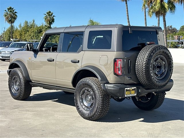 New 2025 Ford Bronco Badlands image 4