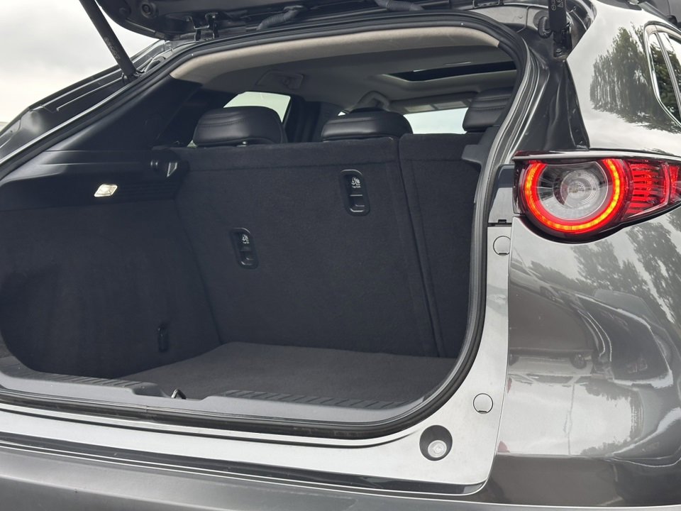 Used 2022 MAZDA CX-30 AWD 2.5 S w/ Premium Package image 7