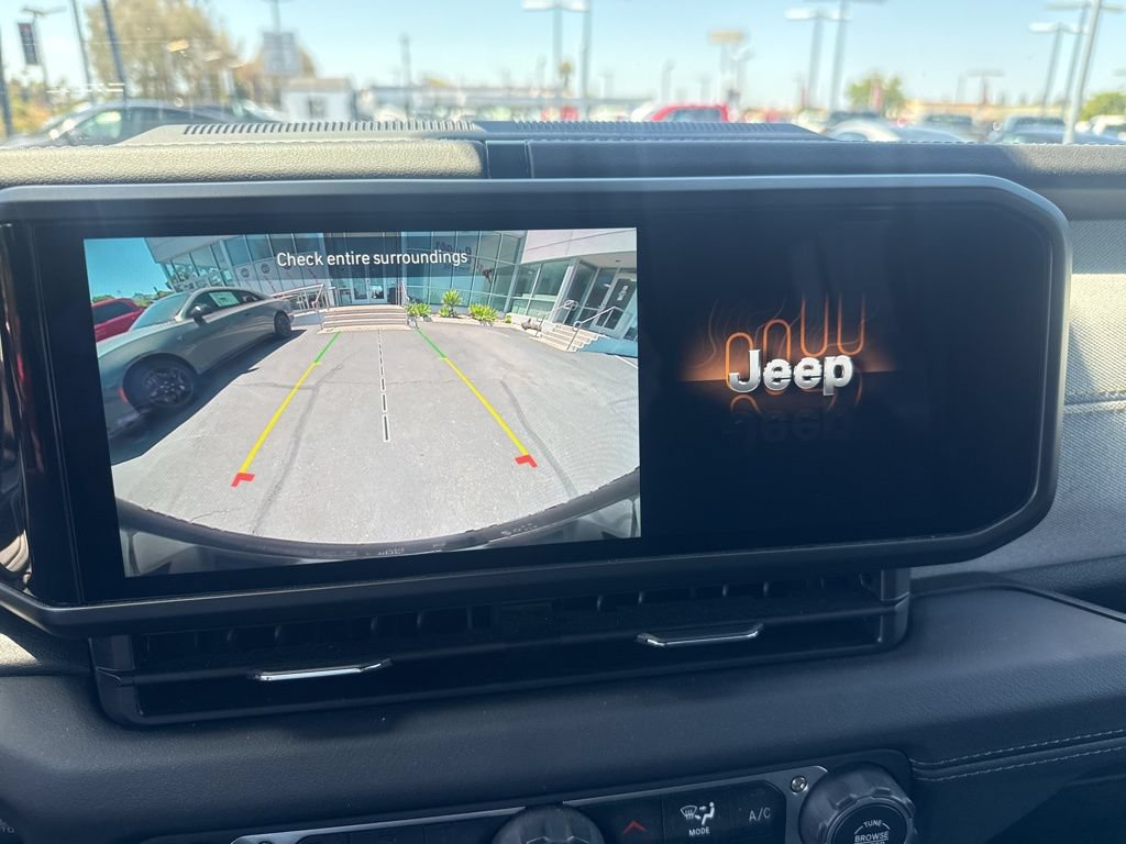 Certified 2025 Jeep Wrangler Unlimited Sahara w/ Safety Group AWD/4WD image 24