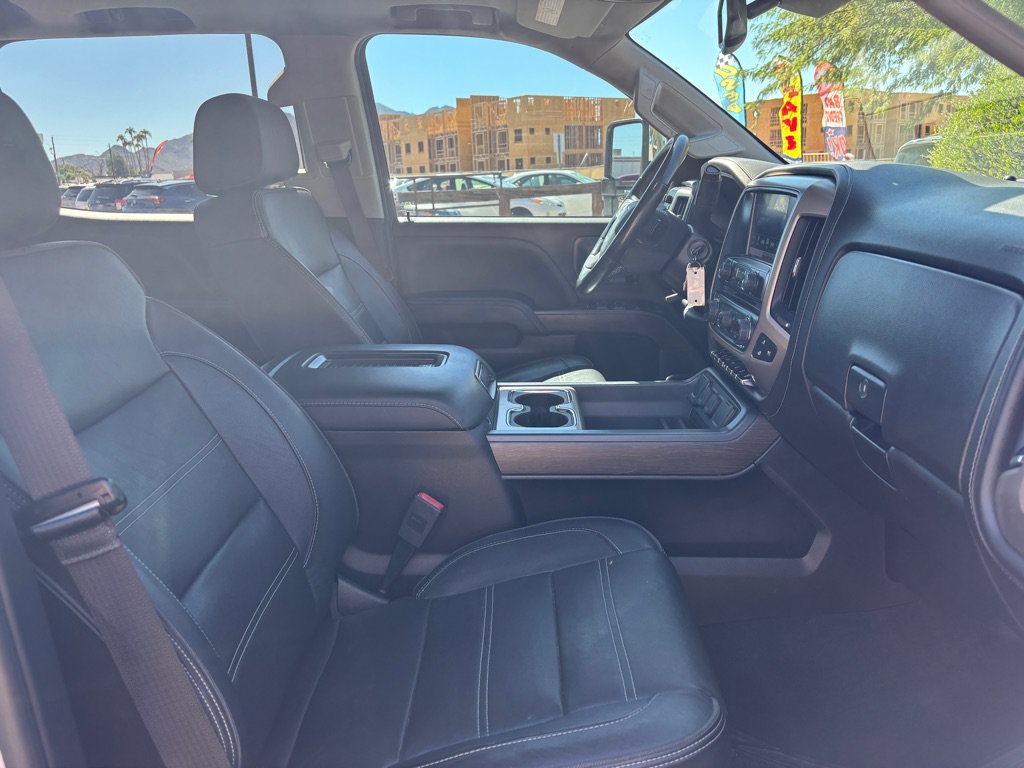Used 2018 GMC Sierra 2500 Denali w/ Duramax Plus Package AWD/4WD image 22