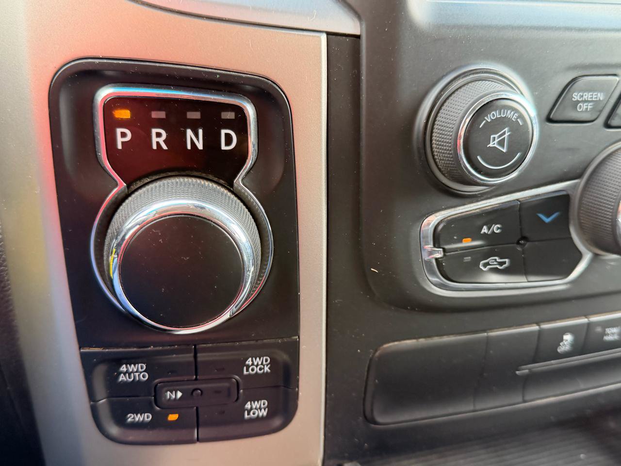 Used 2014 RAM 1500 Lone Star AWD/4WD image 27