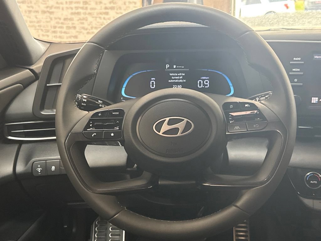 New 2026 Hyundai Elantra SEL Sport FWD image 16