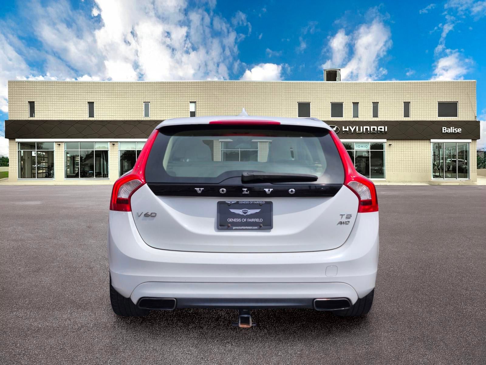 Used 2015 Volvo V60 T5 Premier image 4