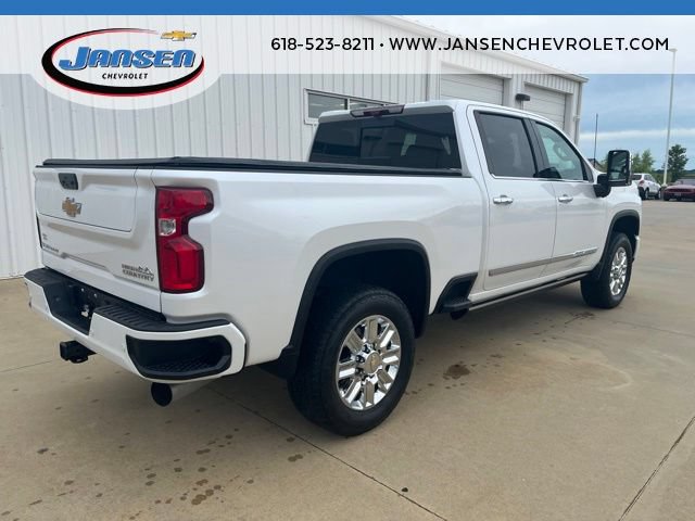 Used 2024 Chevrolet Silverado 2500 High Country w/ High Country Premium Package AWD/4WD image 6