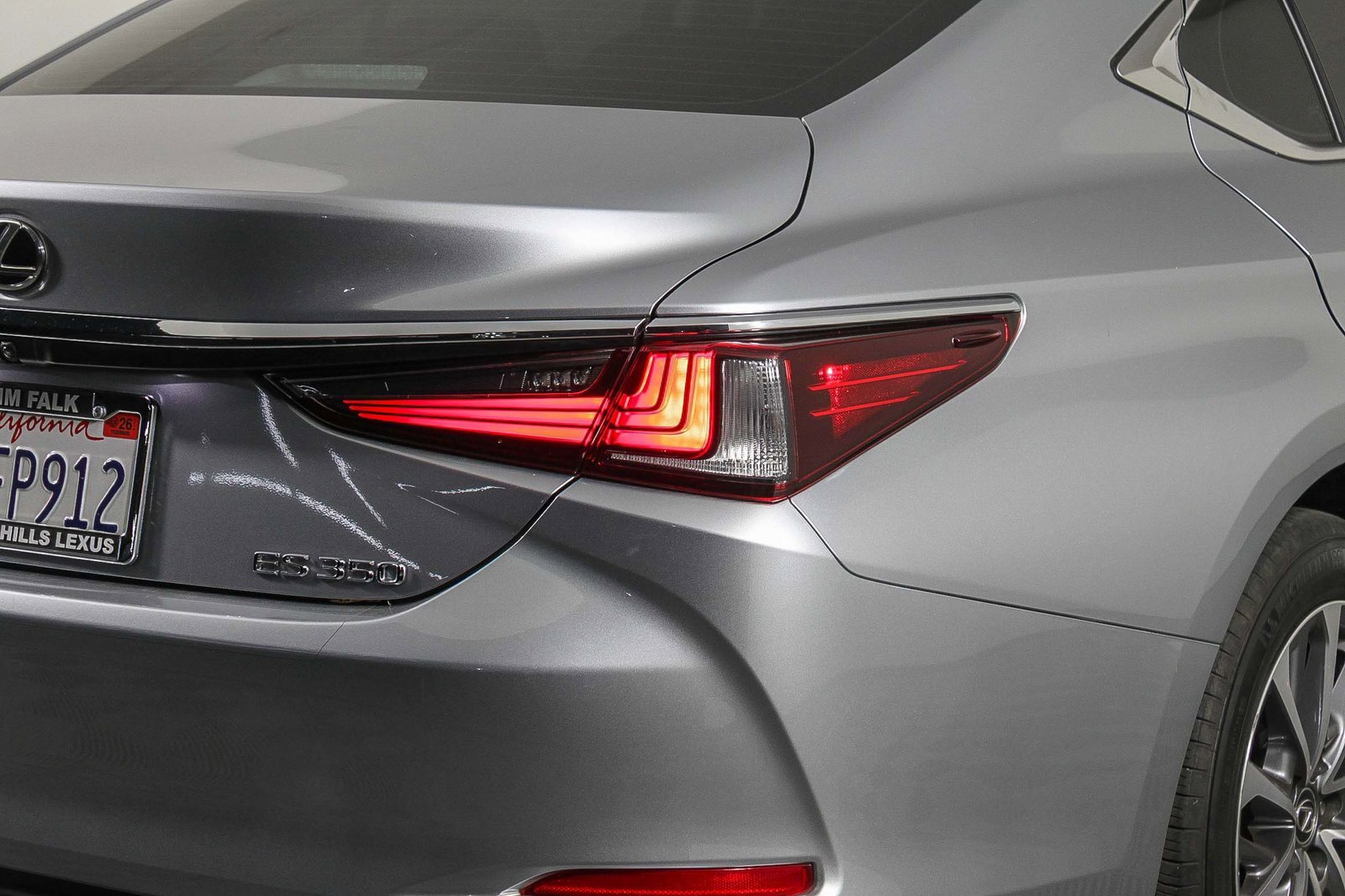 Used 2025 Lexus ES 350 image 9