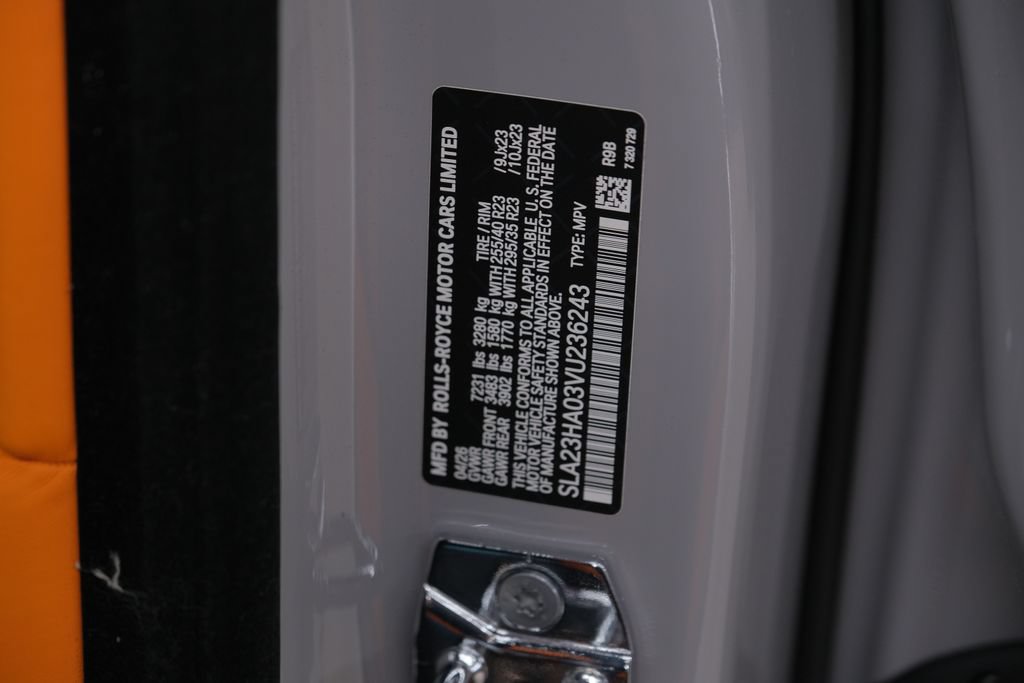 Used 2026 Rolls-Royce Cullinan AWD/4WD image 38