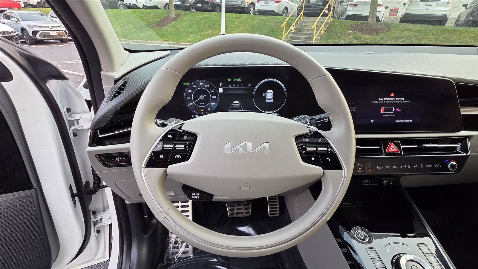Certified 2024 Kia Niro Wave w/ Wave Preserve Package FWD image 18
