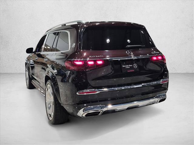 Used 2024 Mercedes-Benz Maybach GLS 600 4MATIC image 8