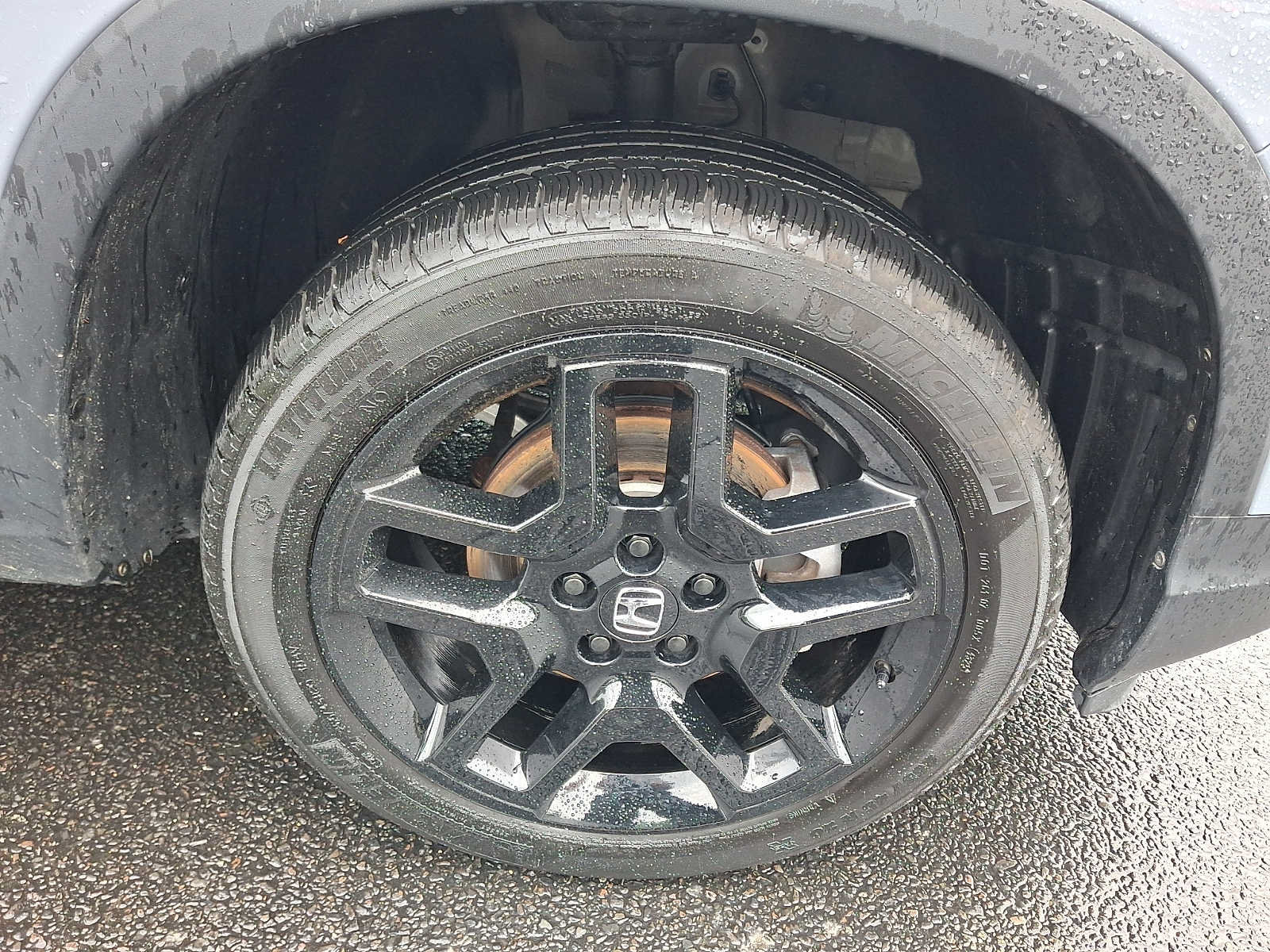 Certified 2025 Honda Passport Black Edition image 8