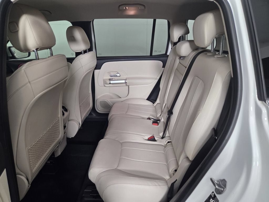 Used 2020 Mercedes-Benz GLB 250 image 22