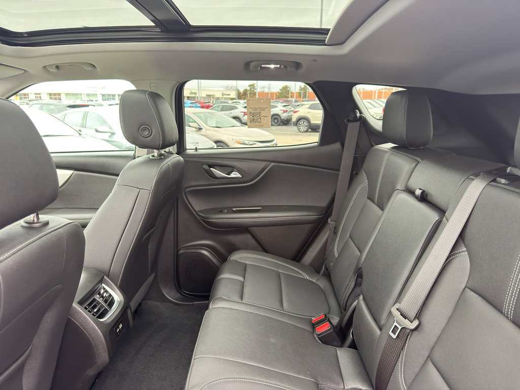Used 2024 Chevrolet Blazer LT w/ Midnight/Sport Edition image 33
