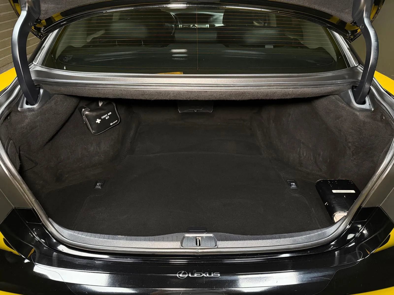 Used 2013 Lexus LS 460 w/ Comfort Pkg RWD image 11