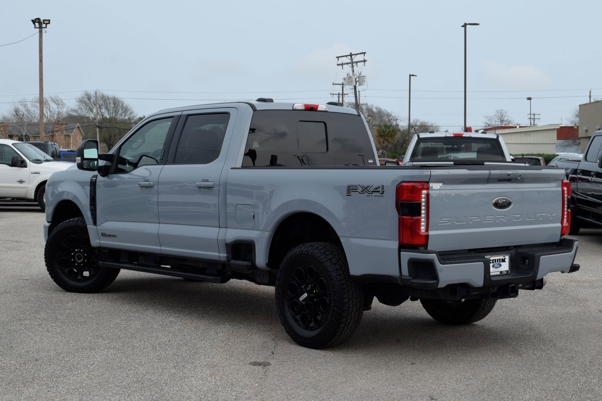 Used 2024 Ford F250 Lariat w/ Black Appearance Package image 4