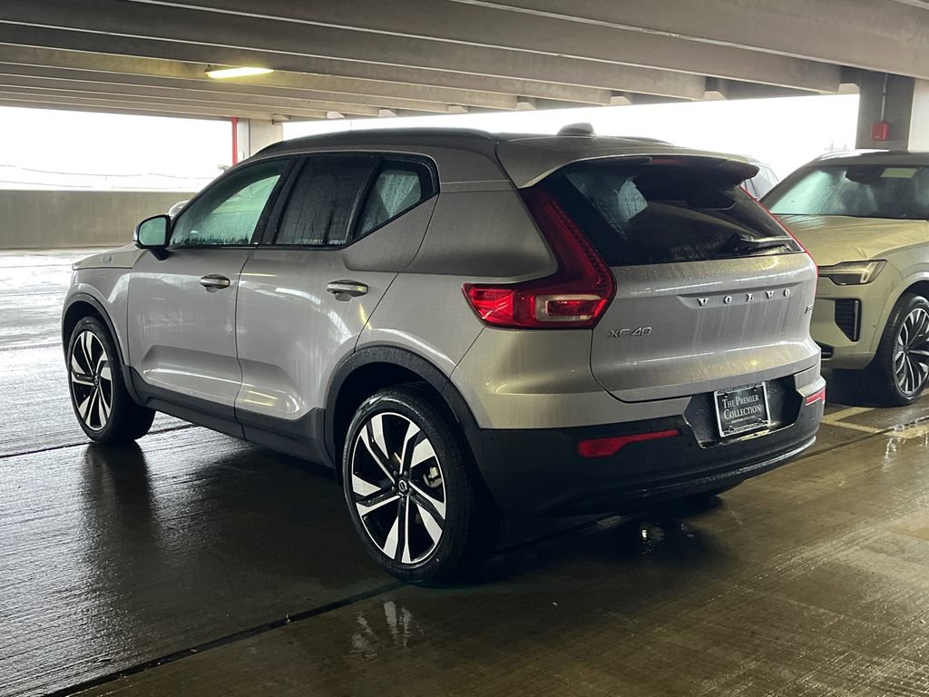 New 2026 Volvo XC40 B5 Ultra w/ Protection Package Premier AWD/4WD image 4