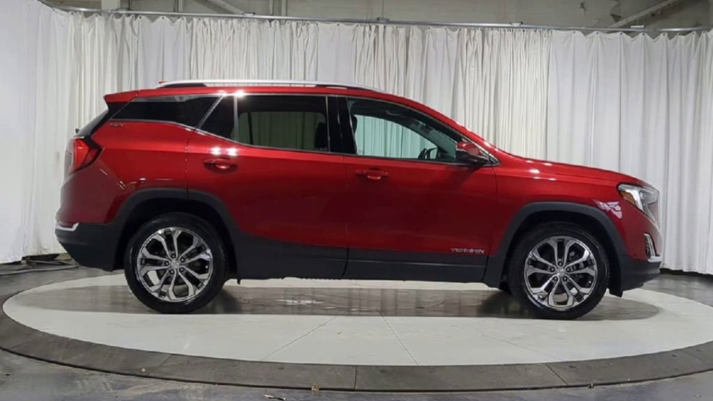 Used 2020 GMC Terrain SLT w/ Preferred Package FWD image 11