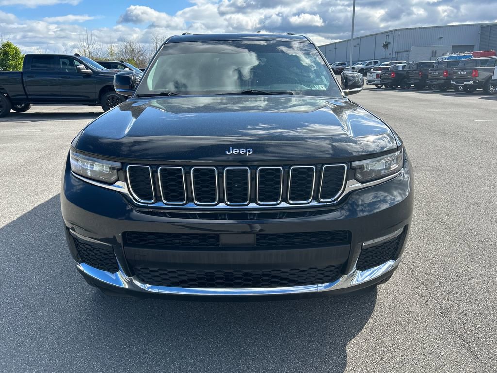 Used 2023 Jeep Grand Cherokee L Limited w/ Trailer Tow Group (B) AWD/4WD video 2