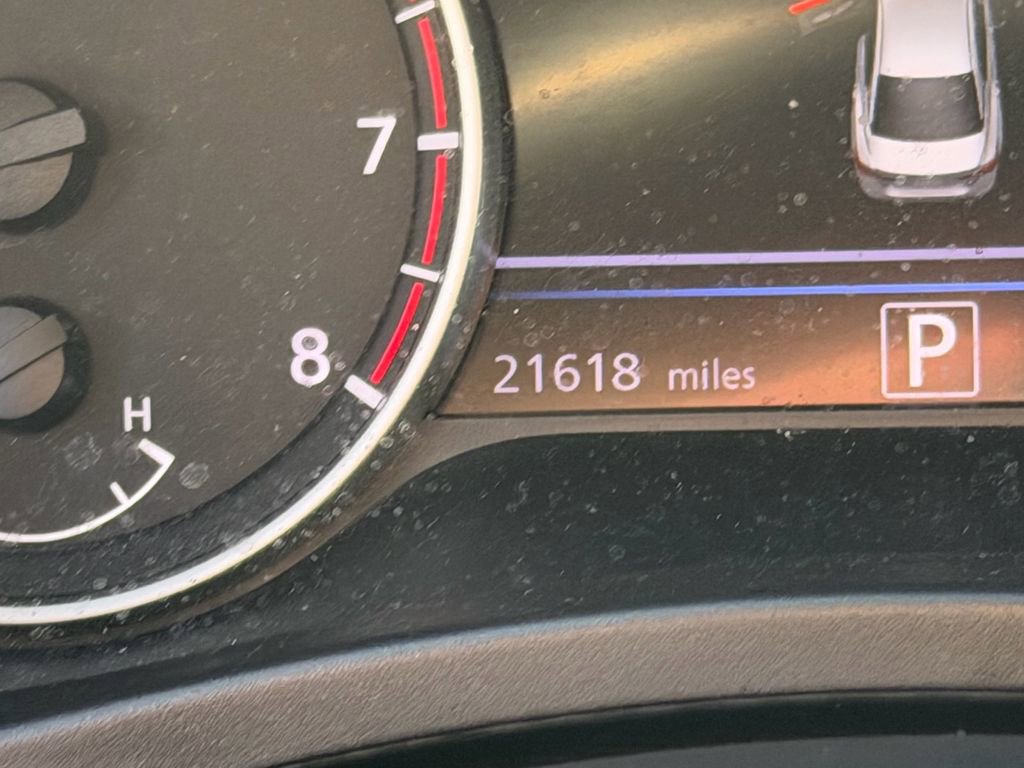 Certified 2021 Nissan Sentra SV FWD image 23