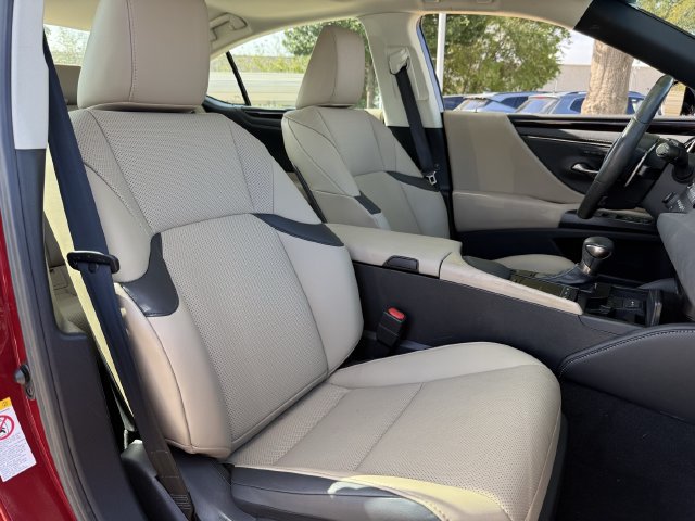 Used 2019 Lexus ES 350 w/ Premium Package FWD image 26