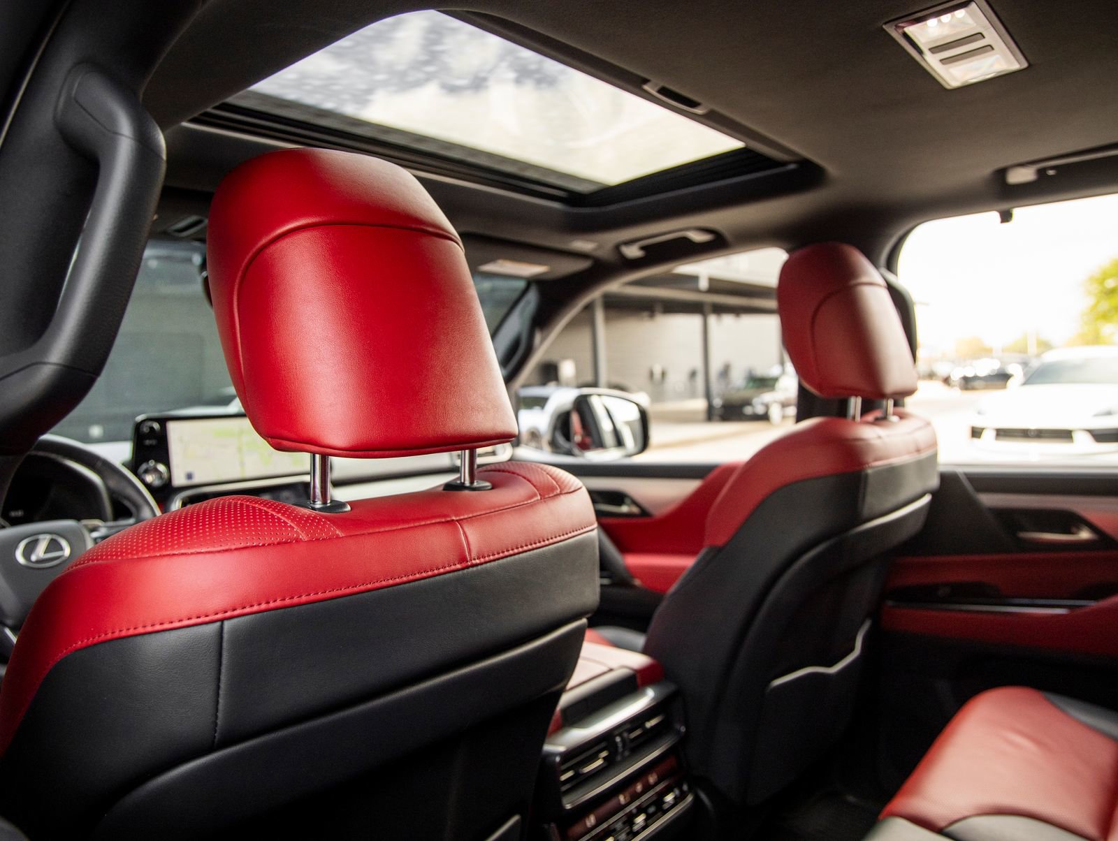 Used 2023 Lexus LX 600 F Sport w/ Accessory Package (Z1) image 26