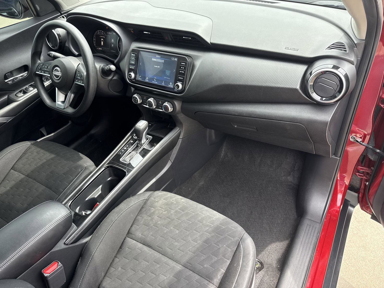 Used 2023 Nissan Kicks SV image 30