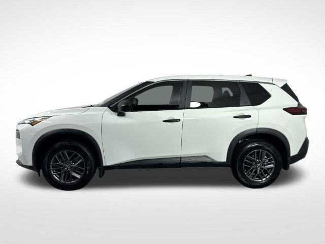 Used 2023 Nissan Rogue S FWD image 29