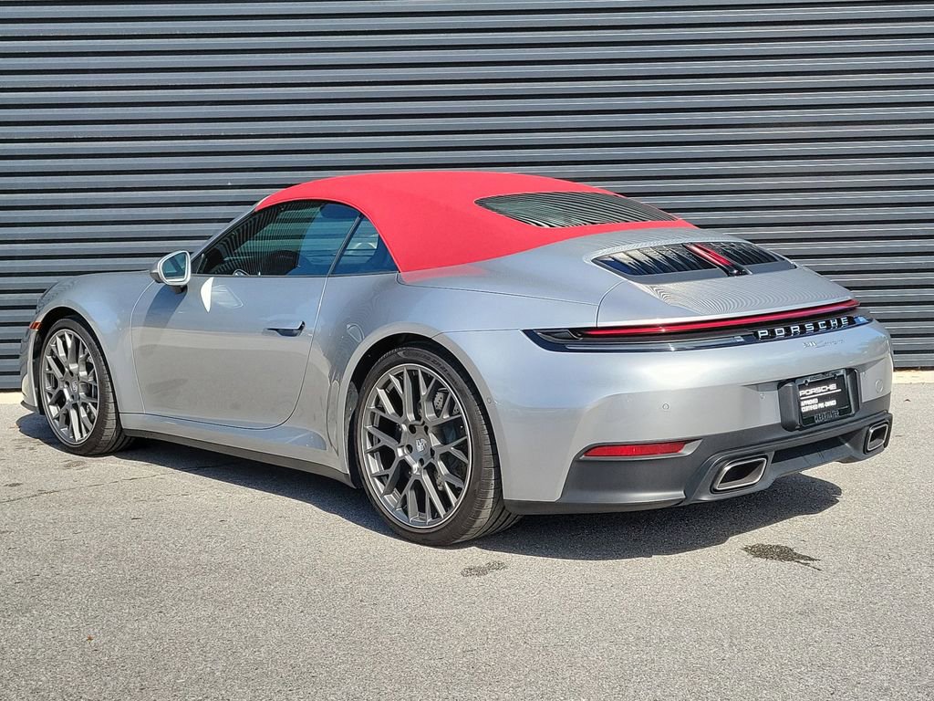Certified 2025 Porsche 911 Carrera RWD image 3