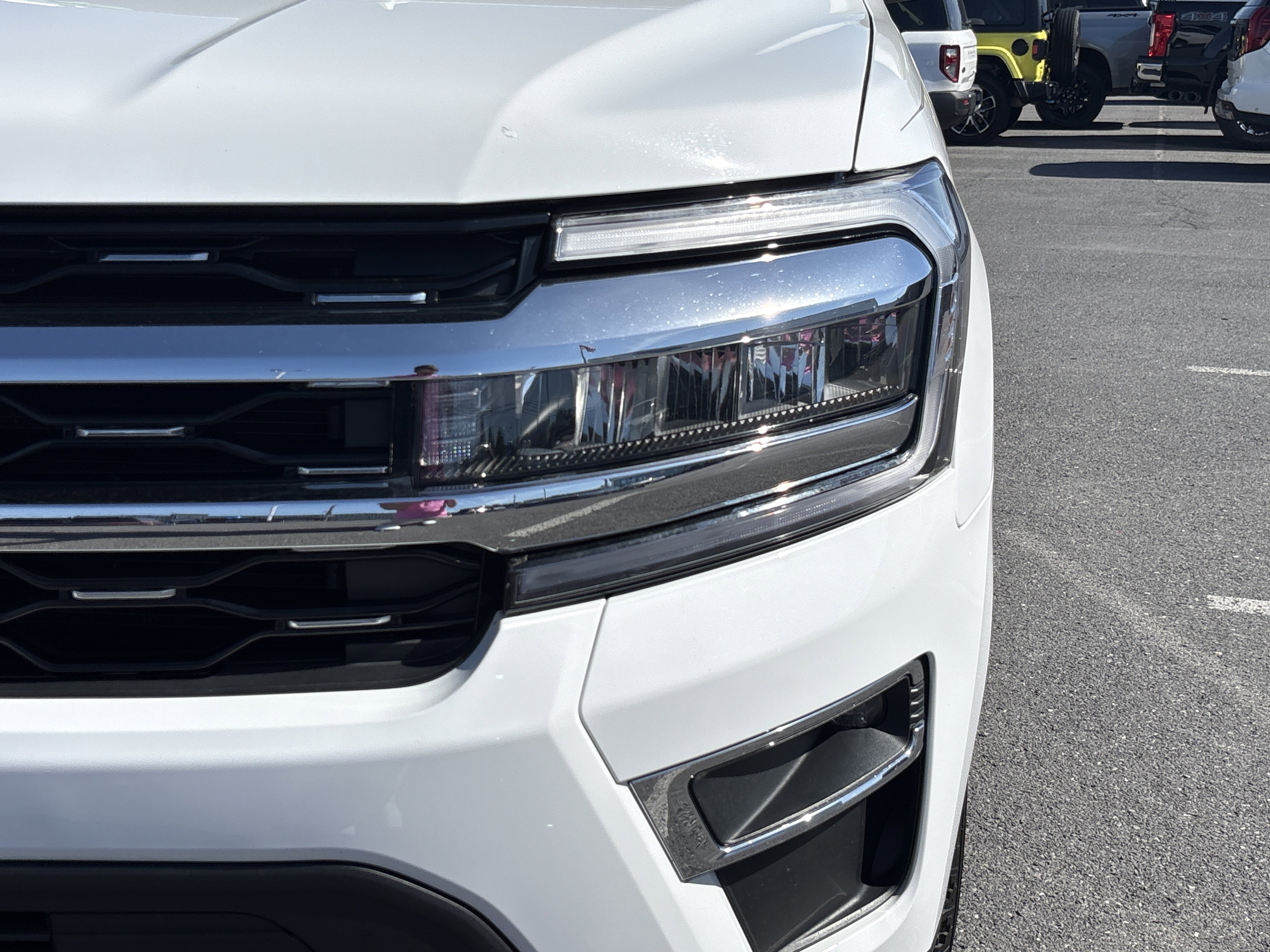 Certified 2022 Ford Expedition Limited AWD/4WD image 15