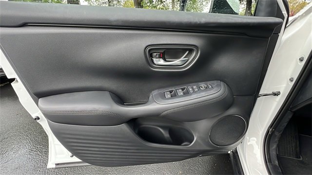 New 2025 Honda HR-V LX image 19