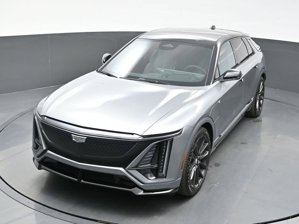 New 2026 Cadillac Lyriq V w/ LPO, Floor Liner Package AWD/4WD image 27