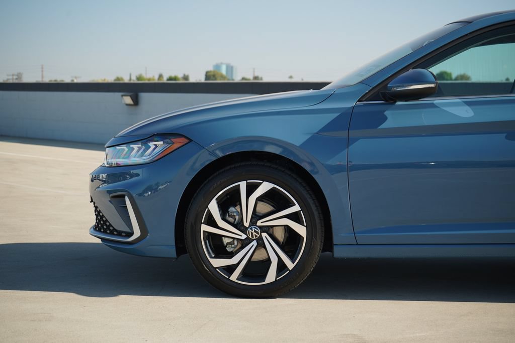 New 2026 Volkswagen Jetta SEL FWD image 2