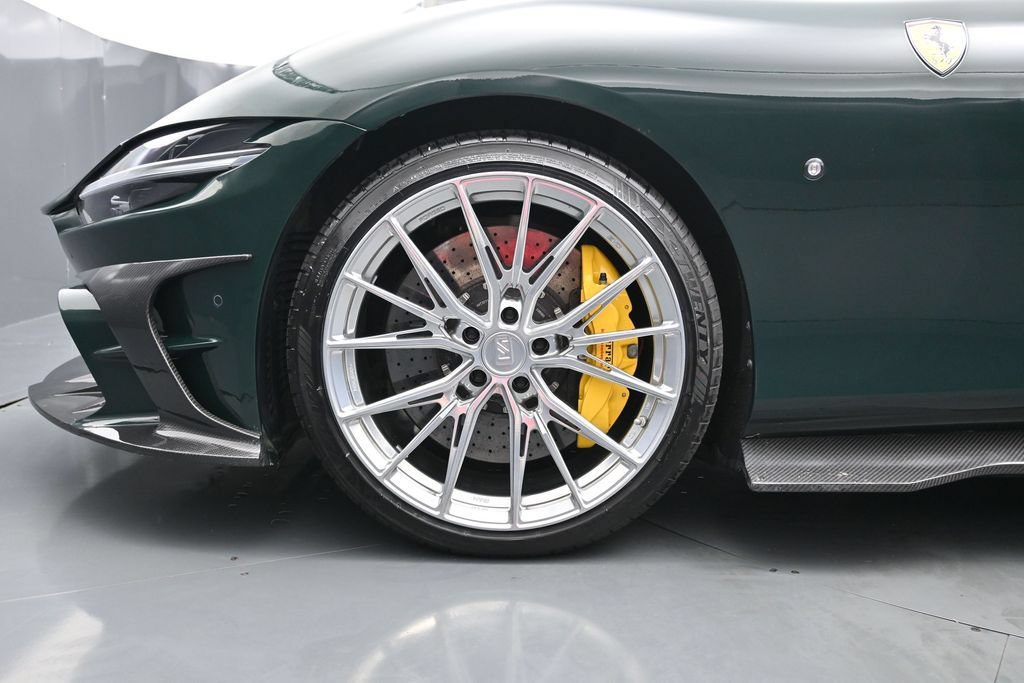 Used 2021 Ferrari Roma RWD image 4
