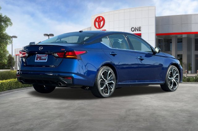 Used 2024 Nissan Altima 2.5 SR FWD image 4