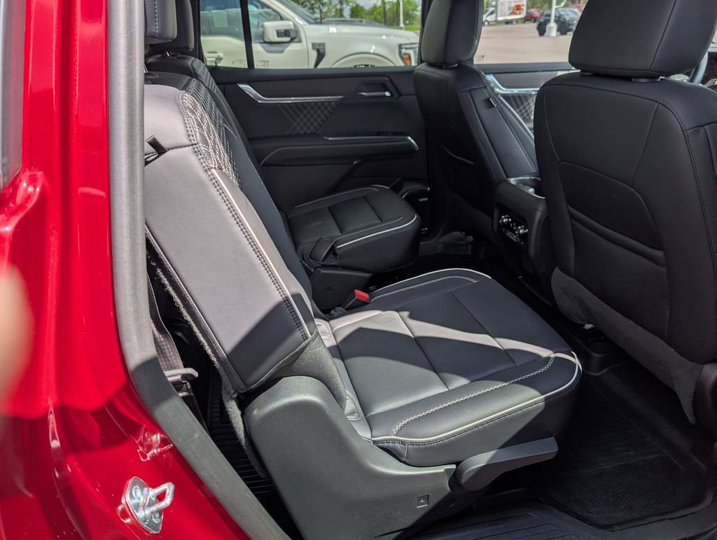 Used 2024 GMC Acadia Denali AWD/4WD image 21