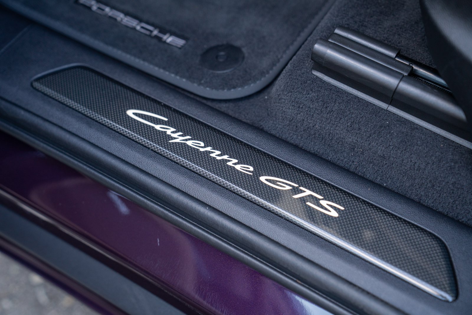 Certified 2025 Porsche Cayenne GTS AWD/4WD image 12
