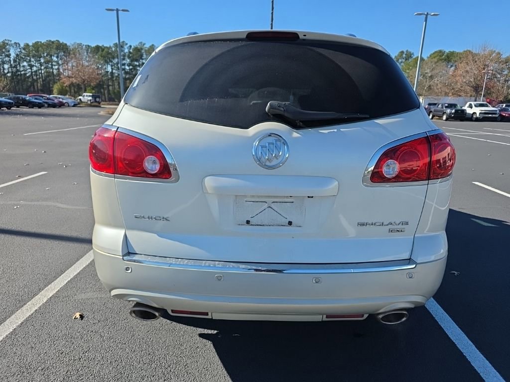 Used 2011 Buick Enclave CXL image 6