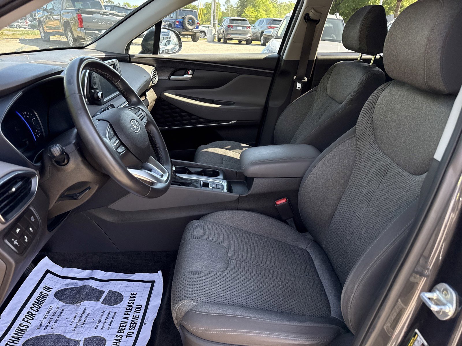 Used 2020 Hyundai Santa Fe SEL w/ Convenience Package image 11