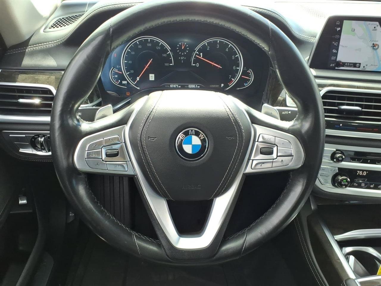 Used 2017 BMW 740i xDrive AWD/4WD image 10