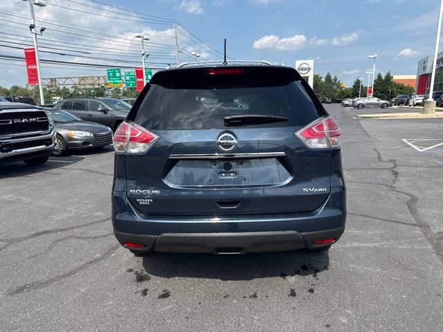 Used 2016 Nissan Rogue SV w/ SV Moonroof Package AWD/4WD image 4