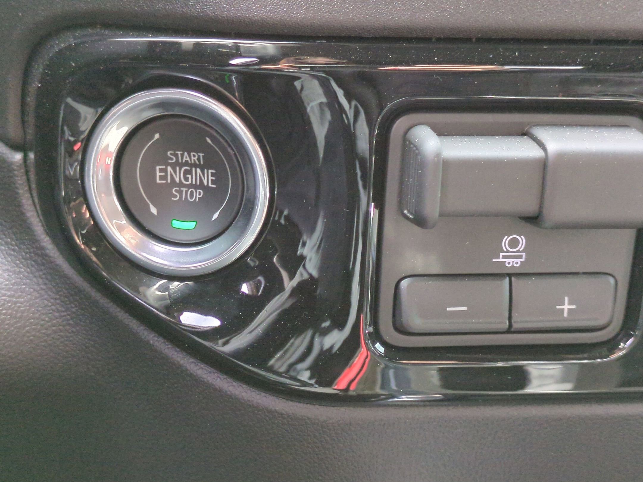 Certified 2026 Chevrolet Silverado 1500 RST AWD/4WD image 29