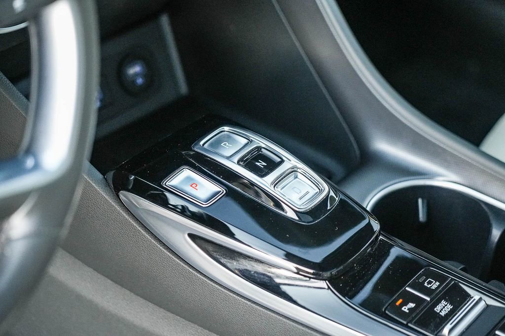 Used 2022 Hyundai Sonata Limited w/ Cargo Package FWD image 24