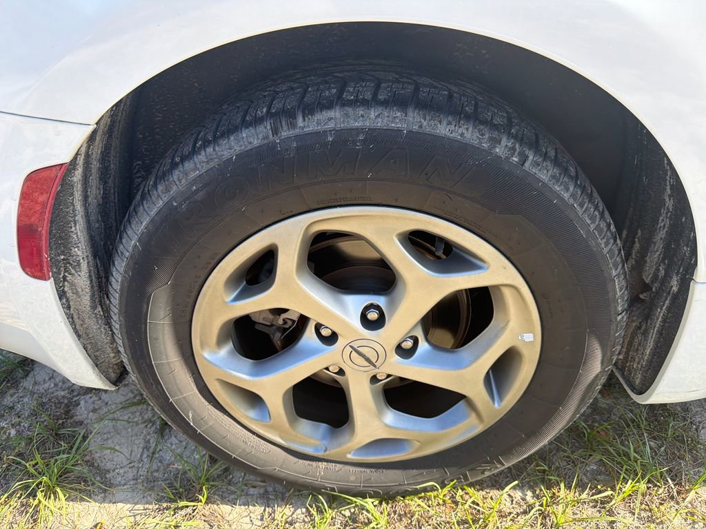 Used 2023 Chrysler Pacifica Limited FWD image 17