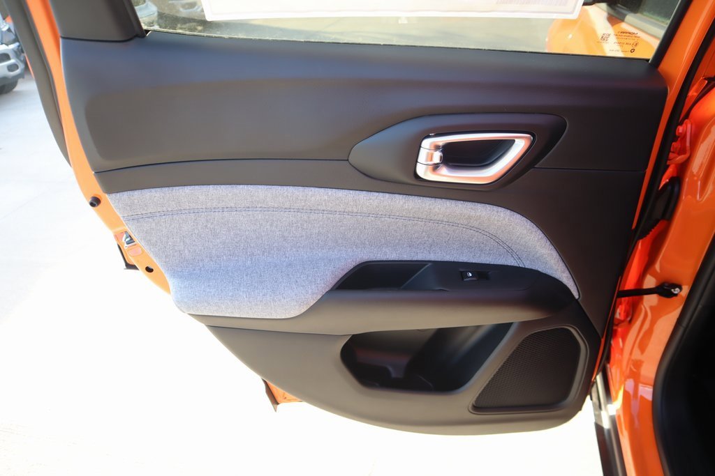 New 2026 Jeep Compass Latitude image 16