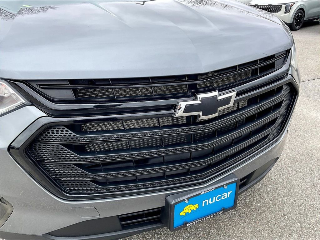 Used 2021 Chevrolet Traverse LT w/ LPO, Blackout Package image 29