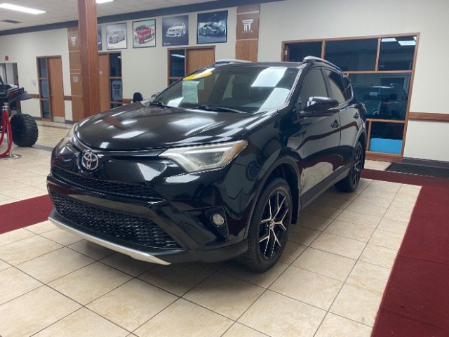 Used 2016 Toyota RAV4 SE FWD image 1