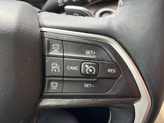 Used 2022 Jeep Grand Cherokee L Limited image 16