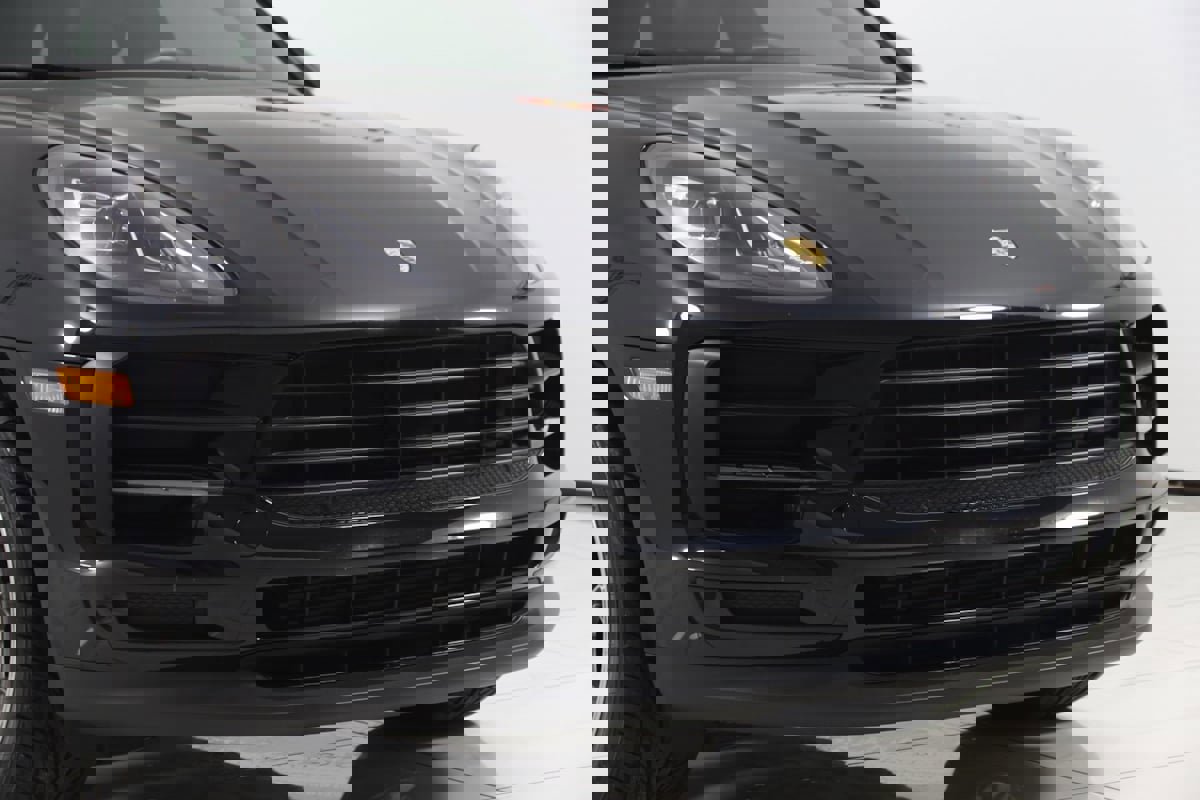 Used 2020 Porsche Macan image 43