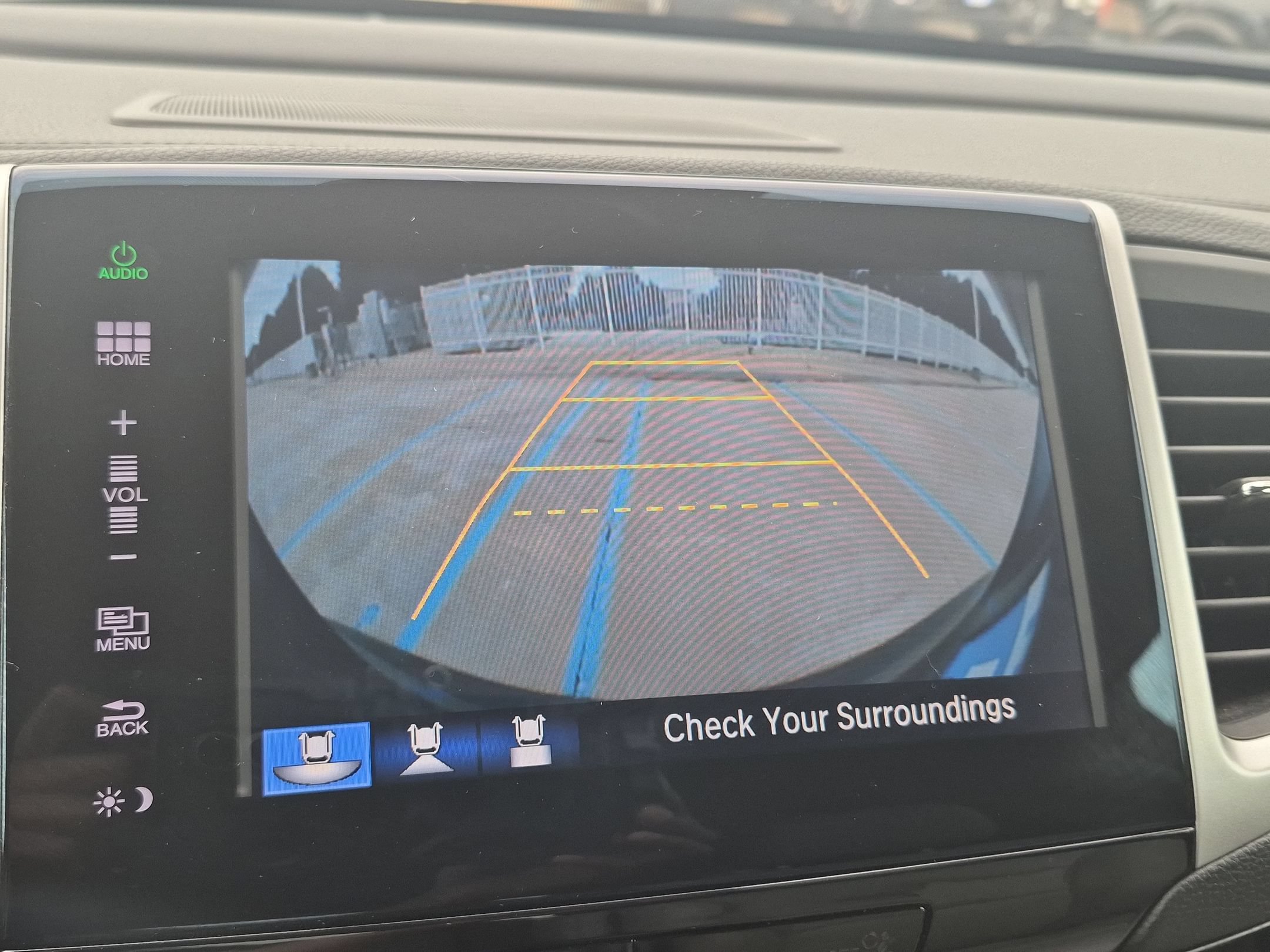 Used 2016 Honda Pilot Touring image 21