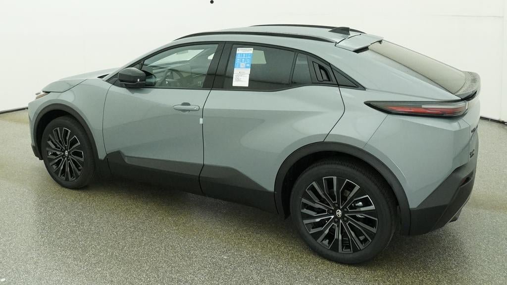 New 2026 Toyota C-HR AWD/4WD image 4