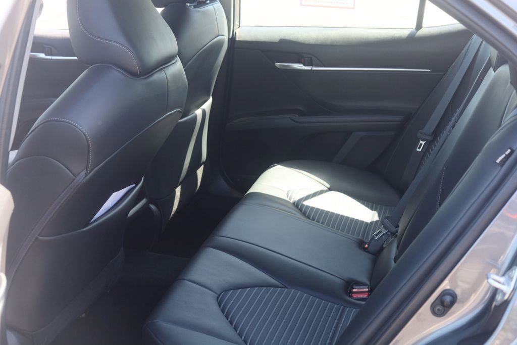 Used 2023 Toyota Camry SE w/ Cold Weather Package AWD/4WD image 21
